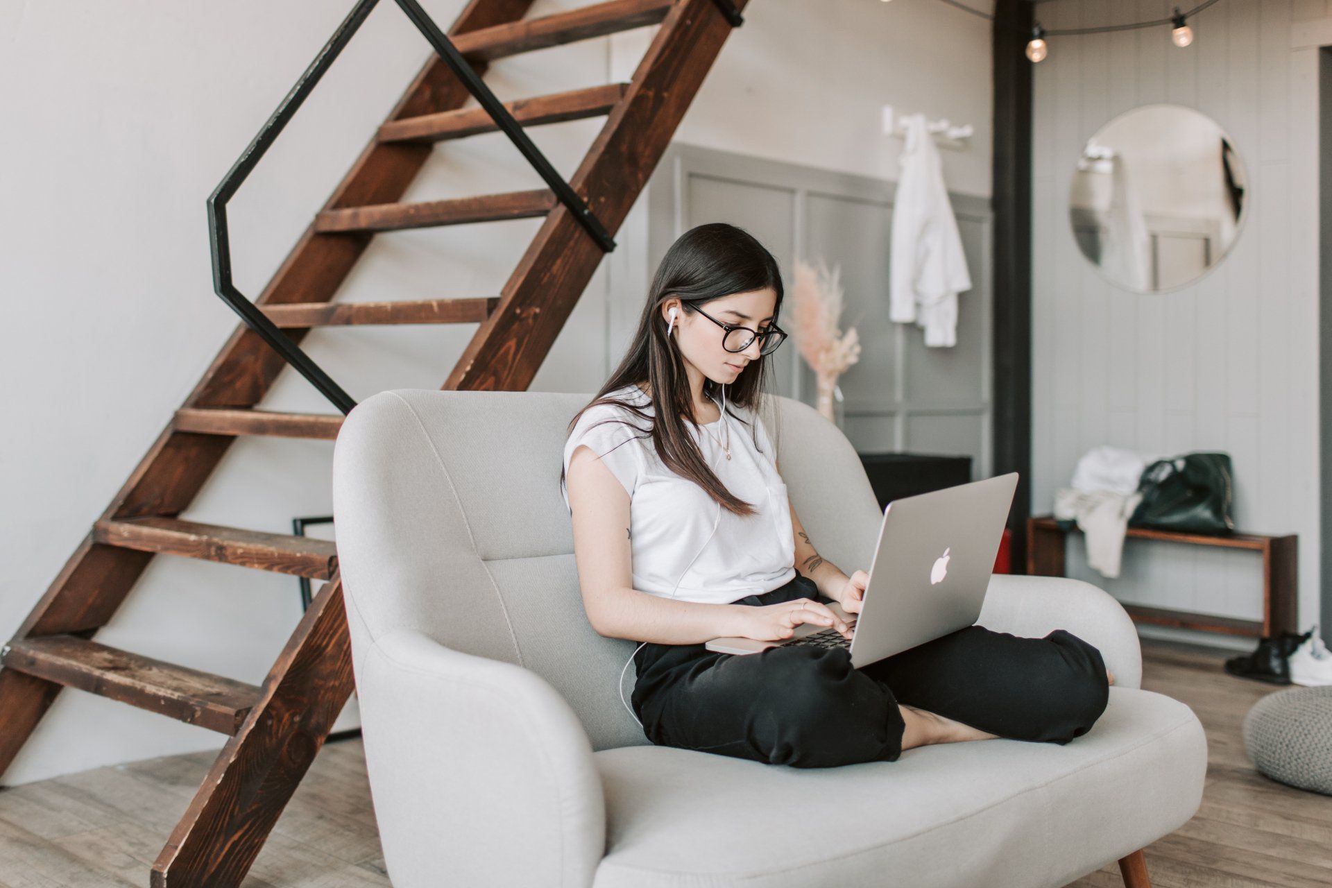 A client in a virtual consultation during the empowered practitioner wellness network.