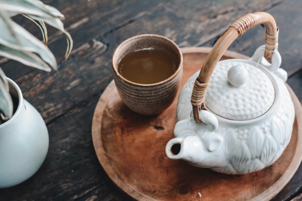 Herbal teas are good for sensitive bodies.